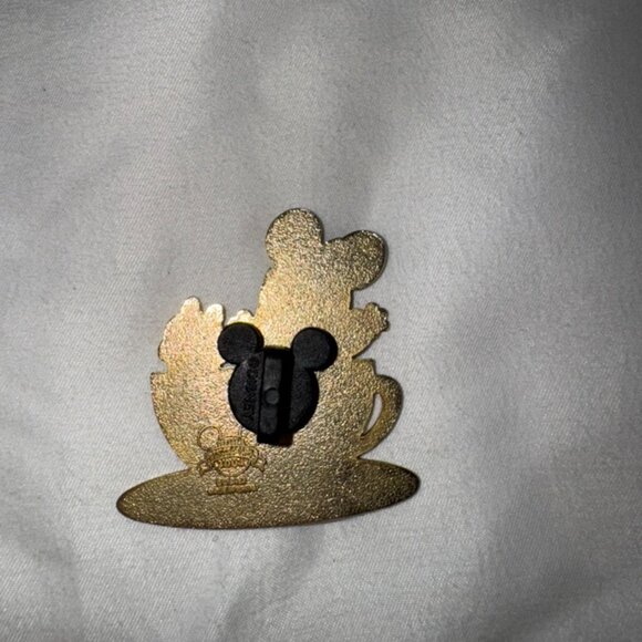 EUC, Disney Go Minnie and Cat in Teacup Pin, Minnie Mouse + Figaro, Pink Black - Picture 8 of 12